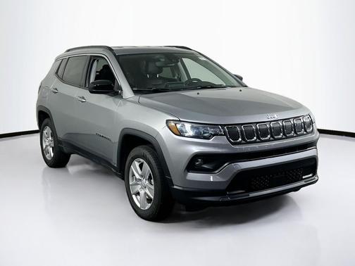 Billet Silver Metallic Clearcoat 2022 Jeep Compass Latitude