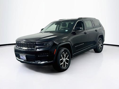 Diamond Black Crystal Pearlcoat 2023 Jeep Grand Cherokee L Limited