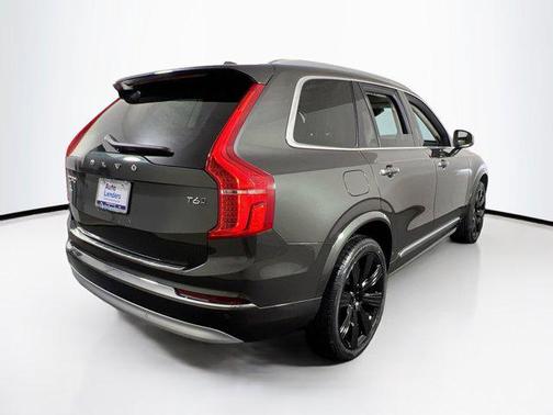 2022 Volvo XC90 T6 Inscription