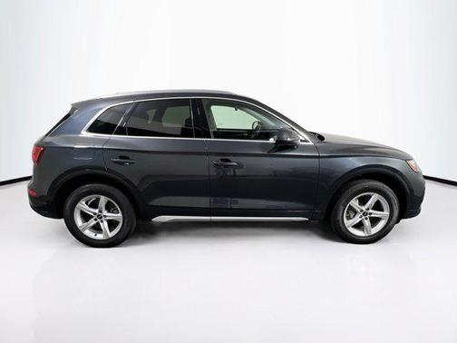 2024 Audi Q5 40 Premium