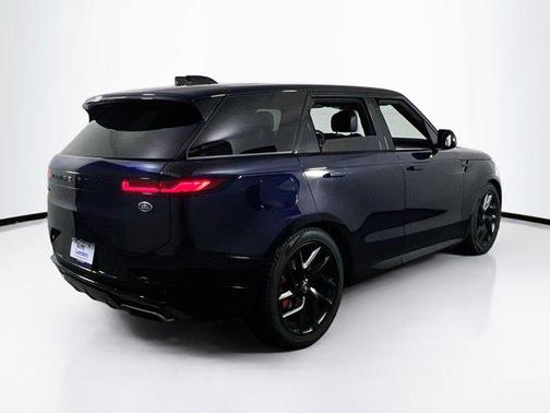 2023 Land Rover Range Rover Sport SE