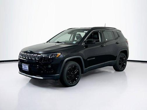 Diamond Black Crystal Pearlcoat 2022 Jeep Compass Limited