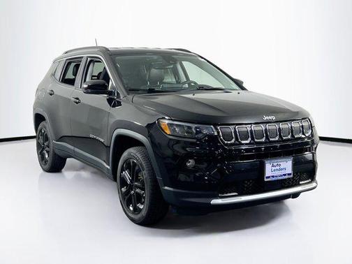 Diamond Black Crystal Pearlcoat 2022 Jeep Compass Limited