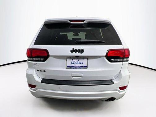 2022 Jeep Grand Cherokee Laredo