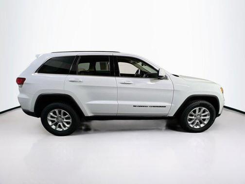 2022 Jeep Grand Cherokee Laredo
