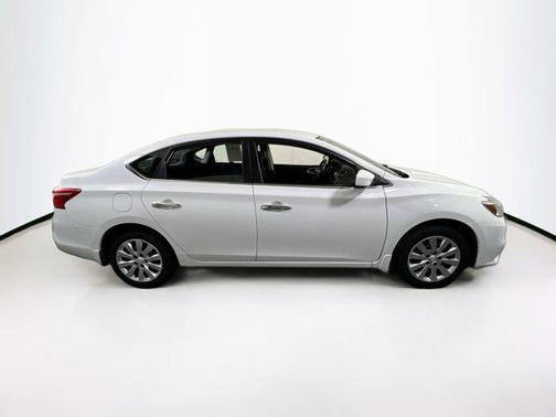 2016 Nissan Sentra SV