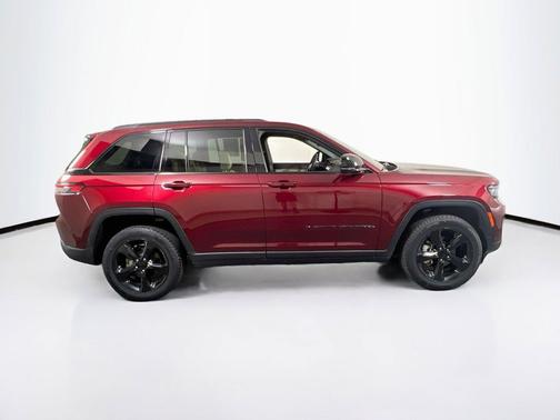 Velvet Red Pearlcoat 2023 Jeep Grand Cherokee Limited