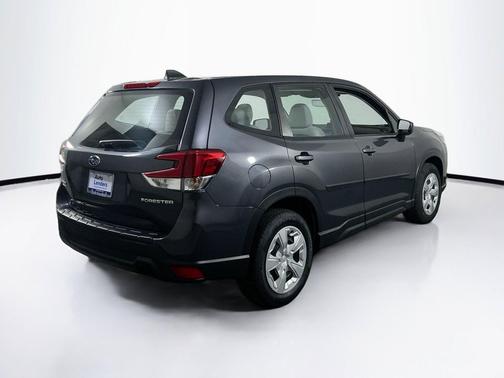 Magnetite Gray Metallic 2022 Subaru Forester Base