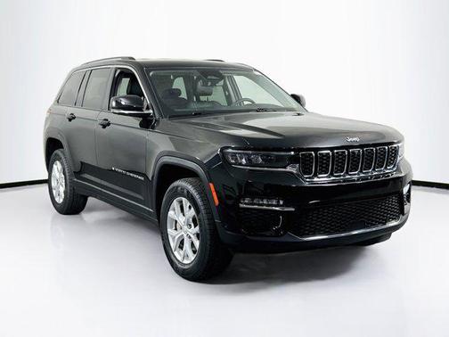 Diamond Black Crystal Pearlcoat 2023 Jeep Grand Cherokee Limited