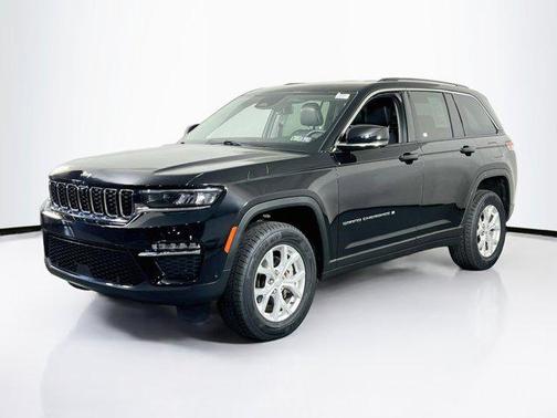 Diamond Black Crystal Pearlcoat 2023 Jeep Grand Cherokee Limited