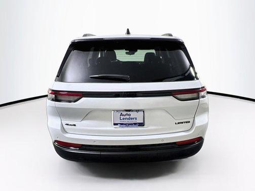 Bright White Clearcoat 2023 Jeep Grand Cherokee Limited