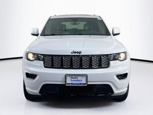 2022 Jeep Grand Cherokee Laredo