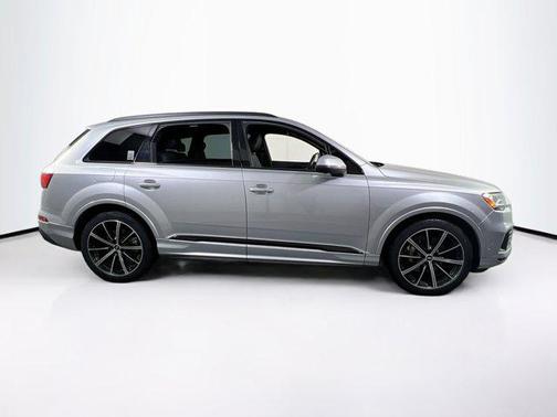 2021 Audi Q7 55 Premium Plus