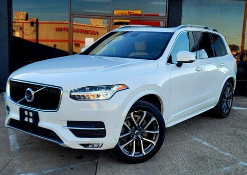 2018 Volvo XC90 T6 Momentum