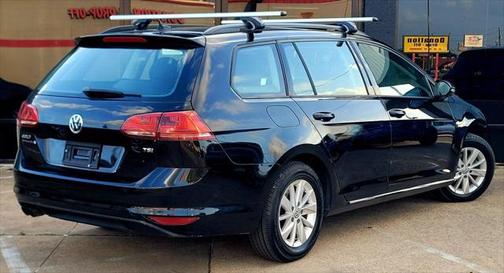 2016 Volkswagen Golf SportWagen TSI S 4-Door