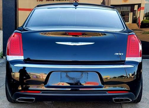 2016 Chrysler 300 S