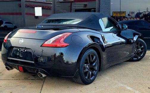 2018 Nissan 370Z Touring