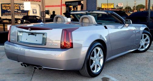 2005 Cadillac XLR Base
