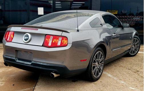 2010 Ford Mustang GT Premium