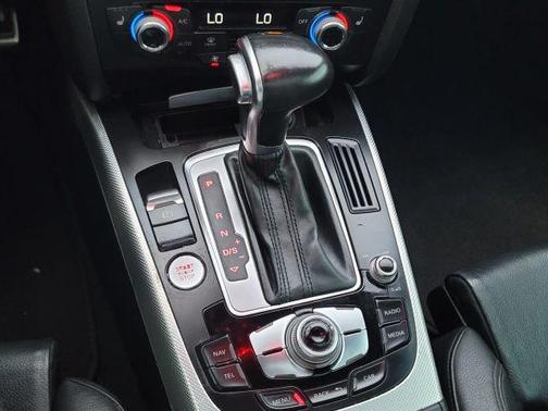 Daytona Gray Pearl Effect 2017 Audi A5 2.0T Sport