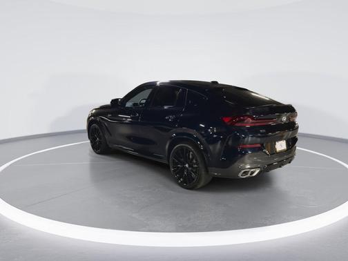2026 BMW X6 M60i