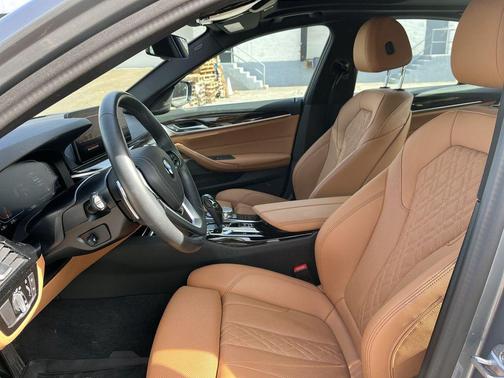 2023 BMW 540 i xDrive