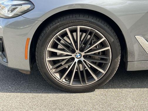2023 BMW 540 i xDrive