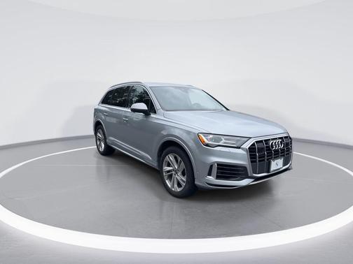2022 Audi Q7 55 Premium Plus