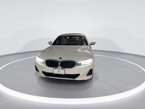 2025 BMW 330 i xDrive