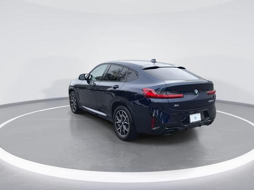 2023 BMW X4 M40i