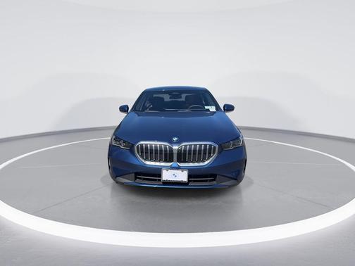 2025 BMW 530 i xDrive