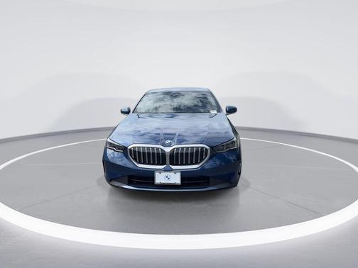 2025 BMW 530 i xDrive