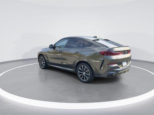 2023 BMW X6 M50i