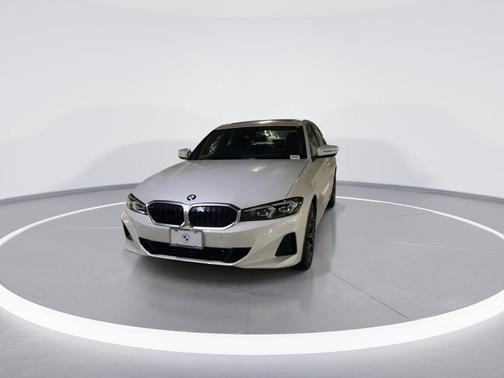 2025 BMW 330 i xDrive