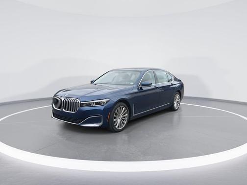 2022 BMW 740 i xDrive