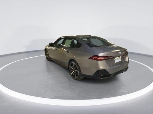 2025 BMW 530 xDrive