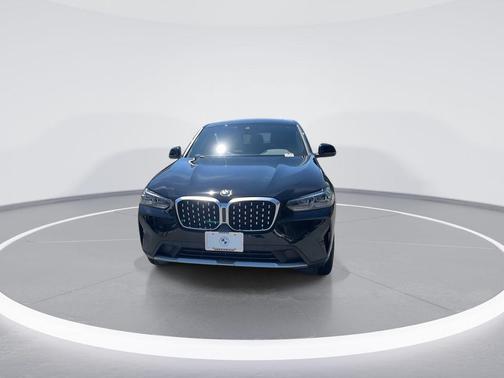 2023 BMW X4 xDrive30i