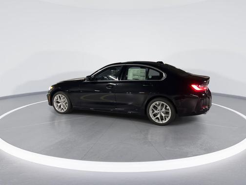 2025 BMW 330 i xDrive