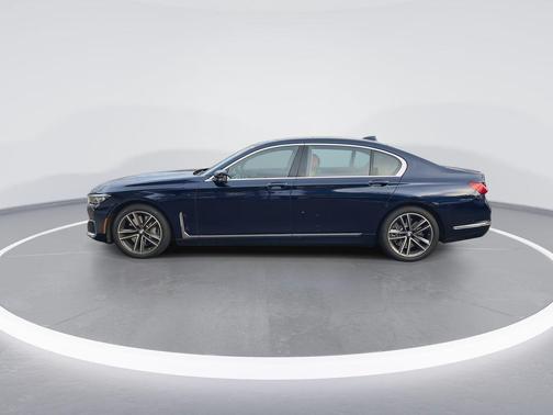 2022 BMW 750 i xDrive