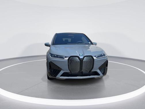 2025 BMW iX xDrive50