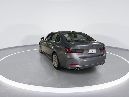 2025 BMW 330 i xDrive