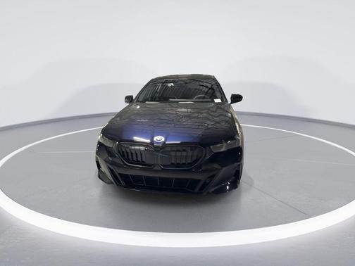 2025 BMW 530 i xDrive