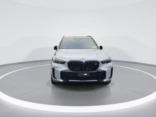 2024 BMW X5 M60i