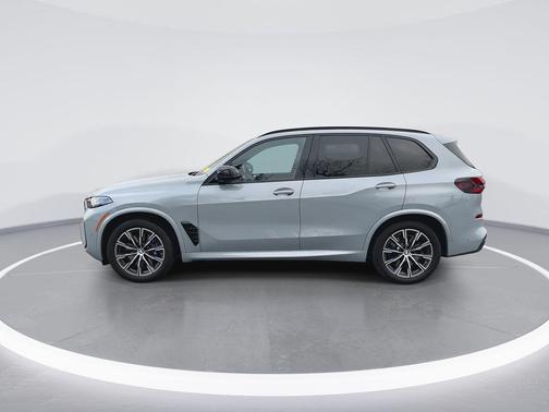 2024 BMW X5 M60i