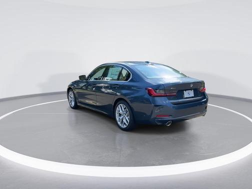 2025 BMW 330 i xDrive