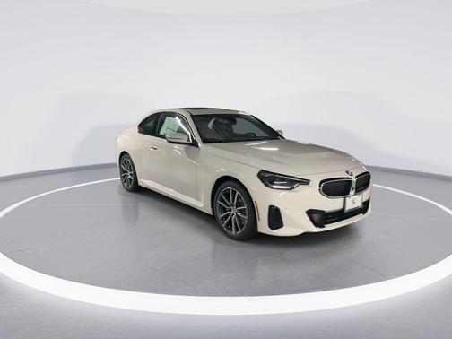 2025 BMW 230 i xDrive