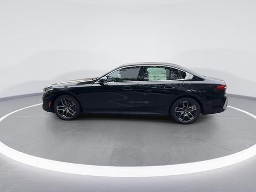 2026 BMW 530 i xDrive