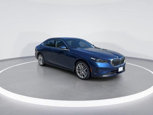 2025 BMW 530 i xDrive