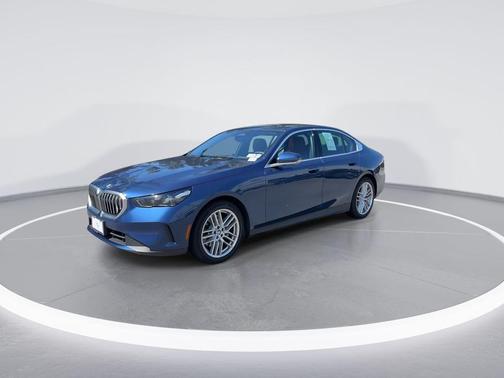 2025 BMW 530 i xDrive