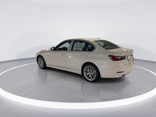 2025 BMW 330 i xDrive